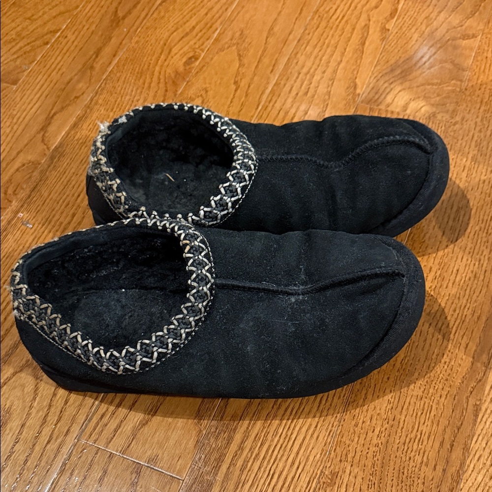 UGG Black Slippers with Textured Soles